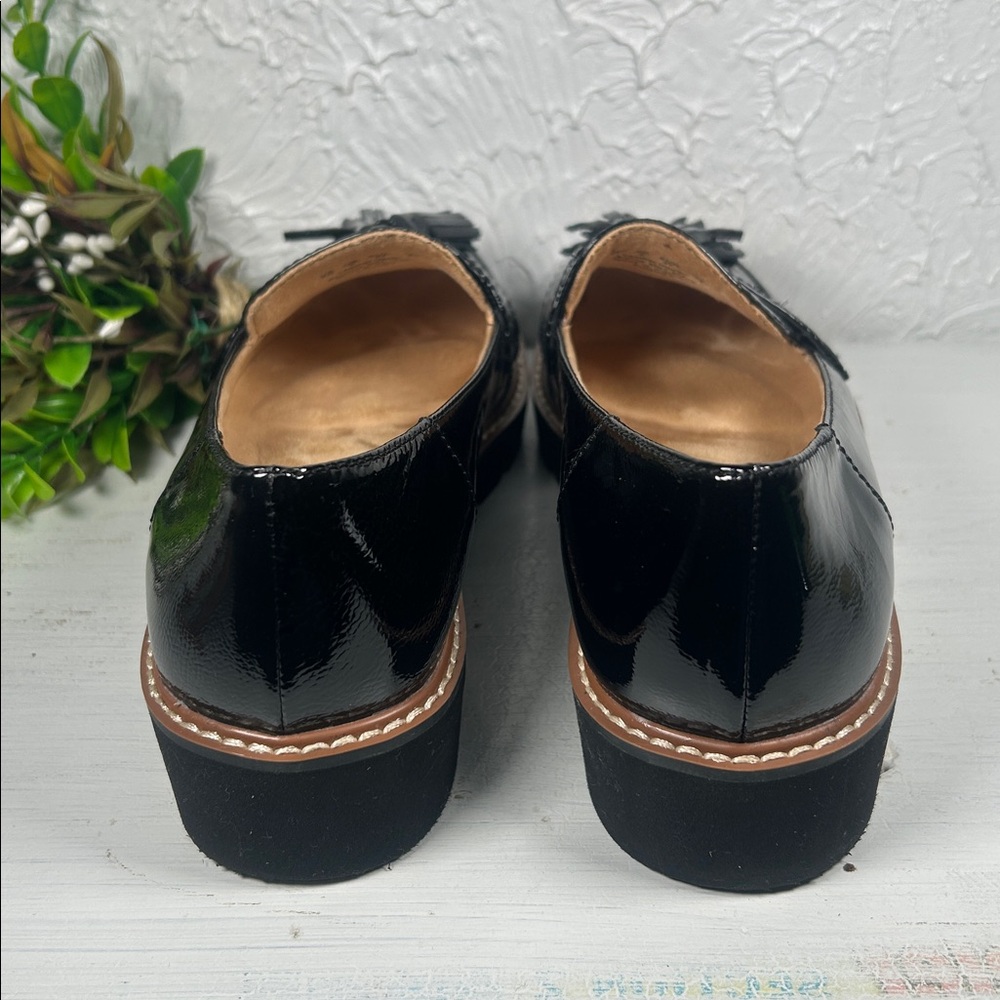 NWOT Naturalizer Ellie Blk Patent Leather Loafers with Tassels Size 7 NWOT Shoe - Picture 6 of 12